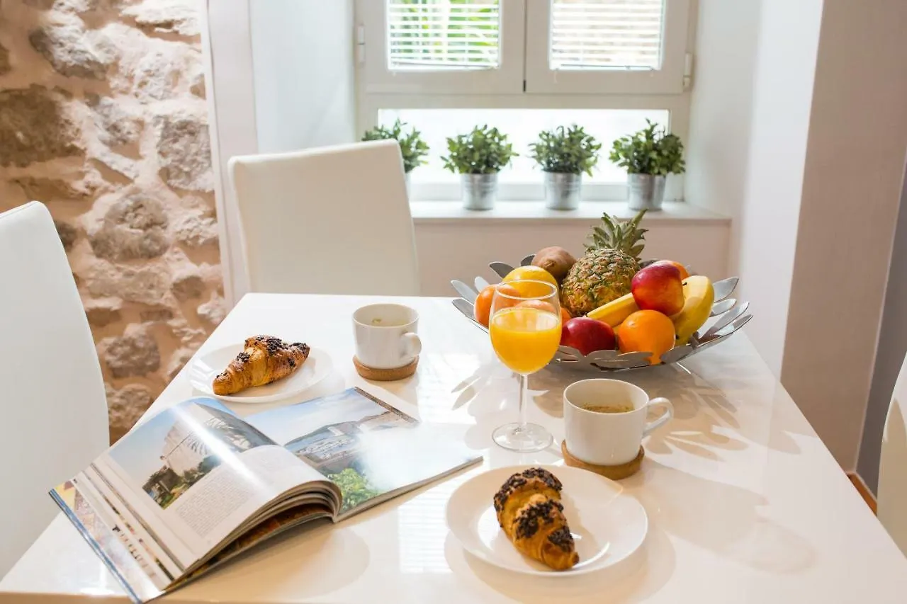 Studios & Apartments Porto Zadar 0*,  Croatia