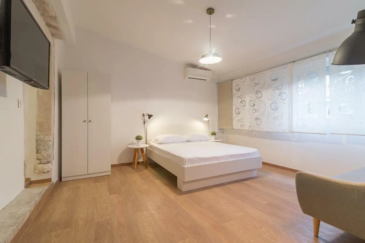 Studios & Apartments Porto Zadar