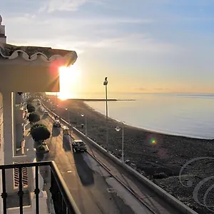https://first-line-beach-apartment-algarrobo.es-andalucia.com