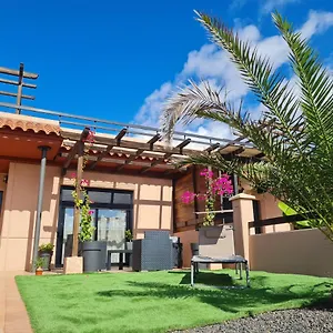 https://sunset-homes.in-canary-islands.com
